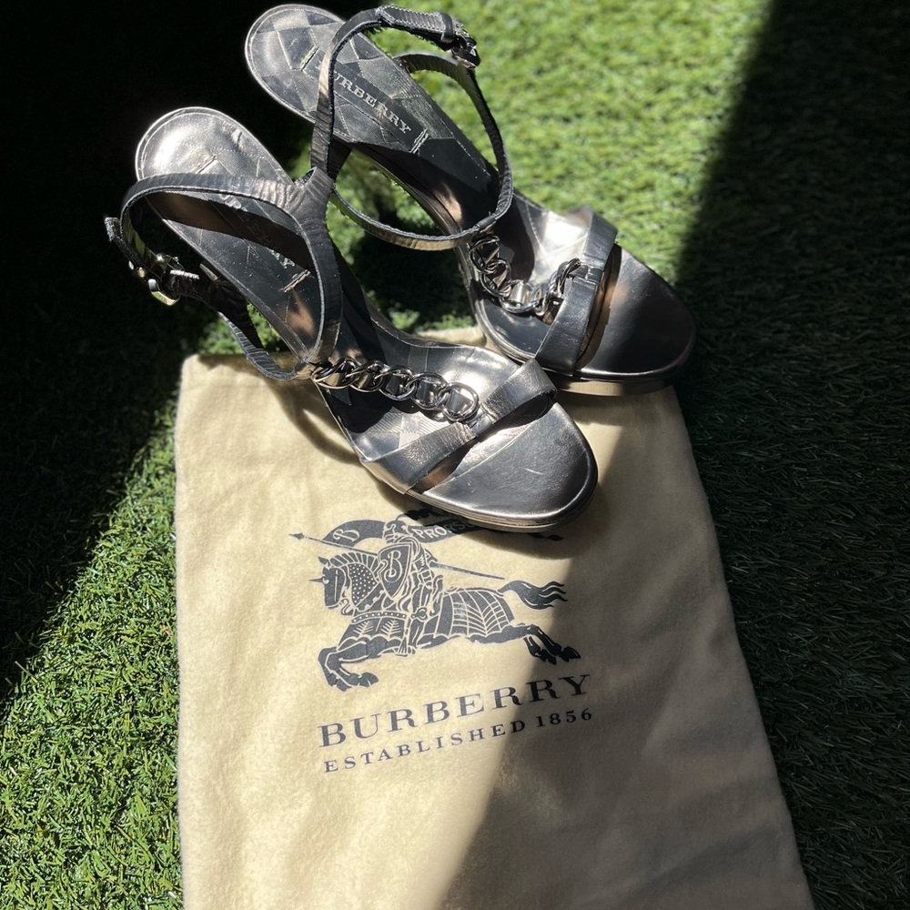 💎BURBERRY VINTAGE SANDAL💎 - Picture 5 of 11